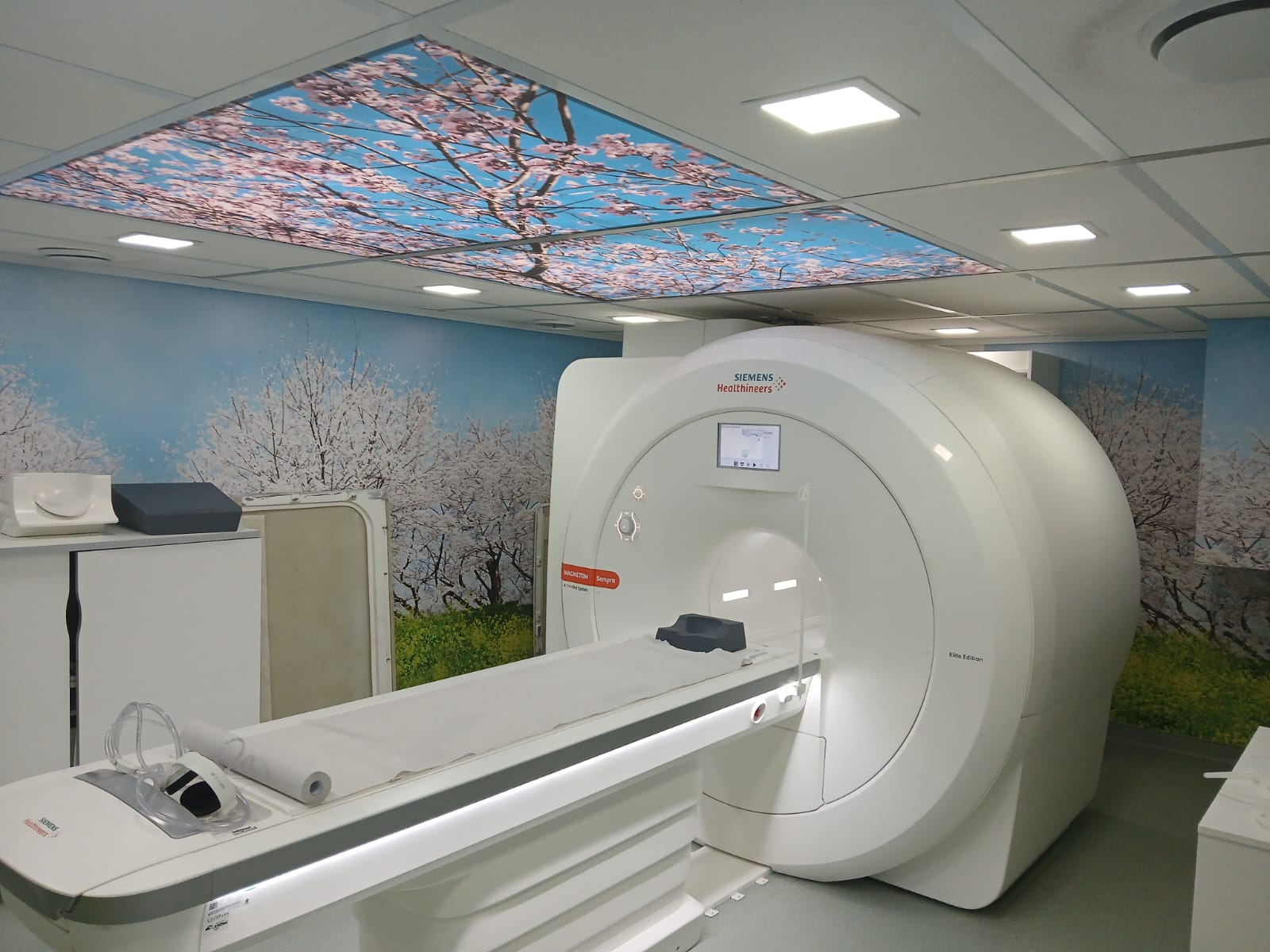 Sala de Ressonância realizada por nossa empresa junto a humanização da sala em Juruá, MG